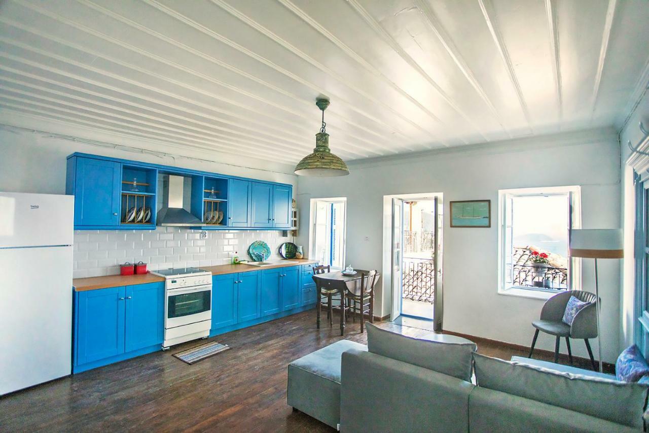 Rodia House *