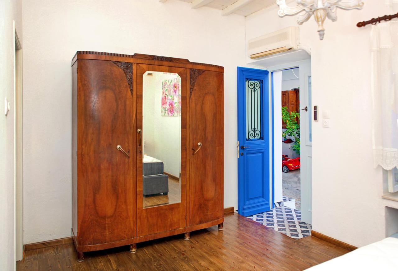 Rodia House *